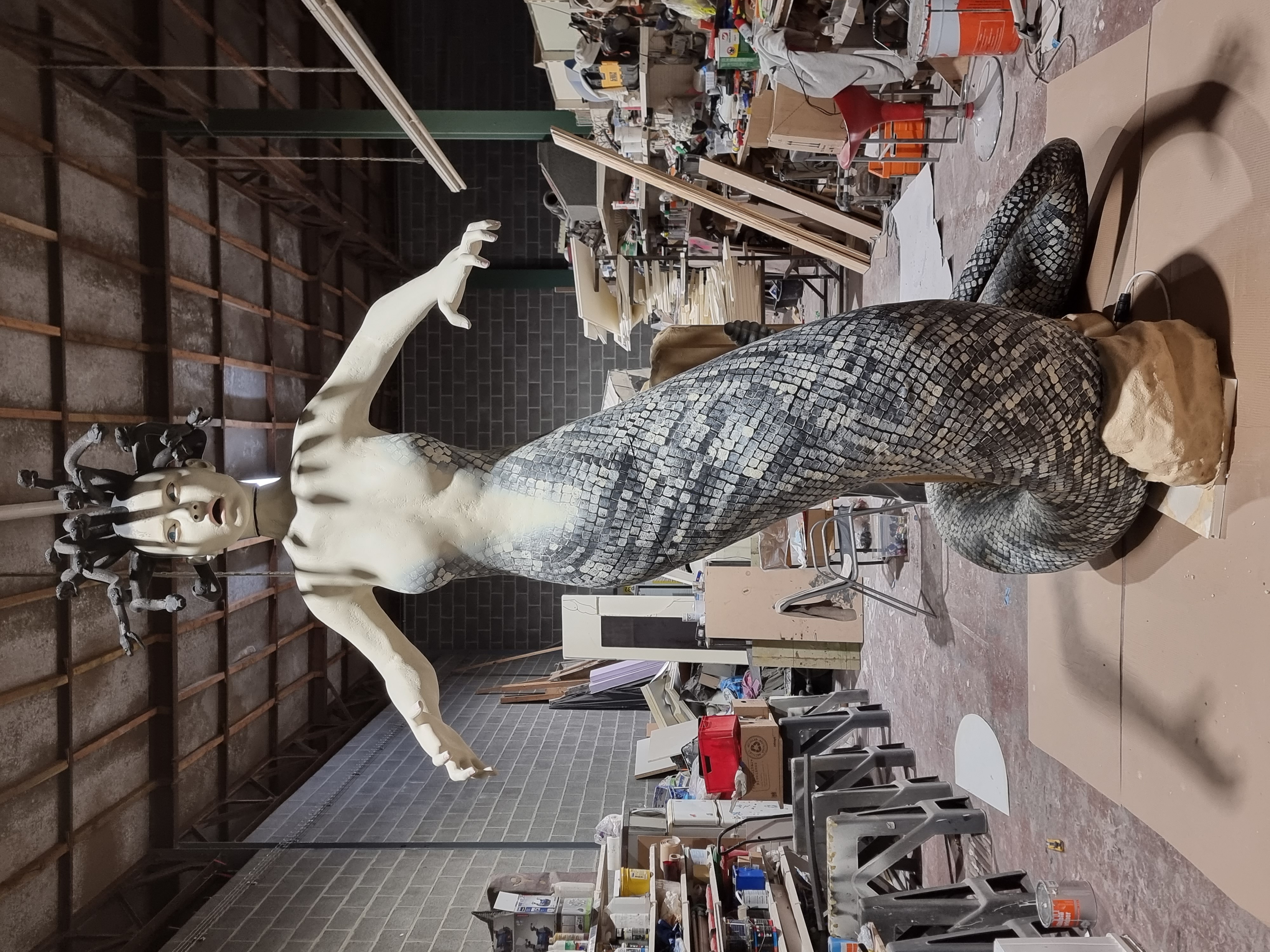 Statue de la méduse pour le parc PAIRI DAIZA