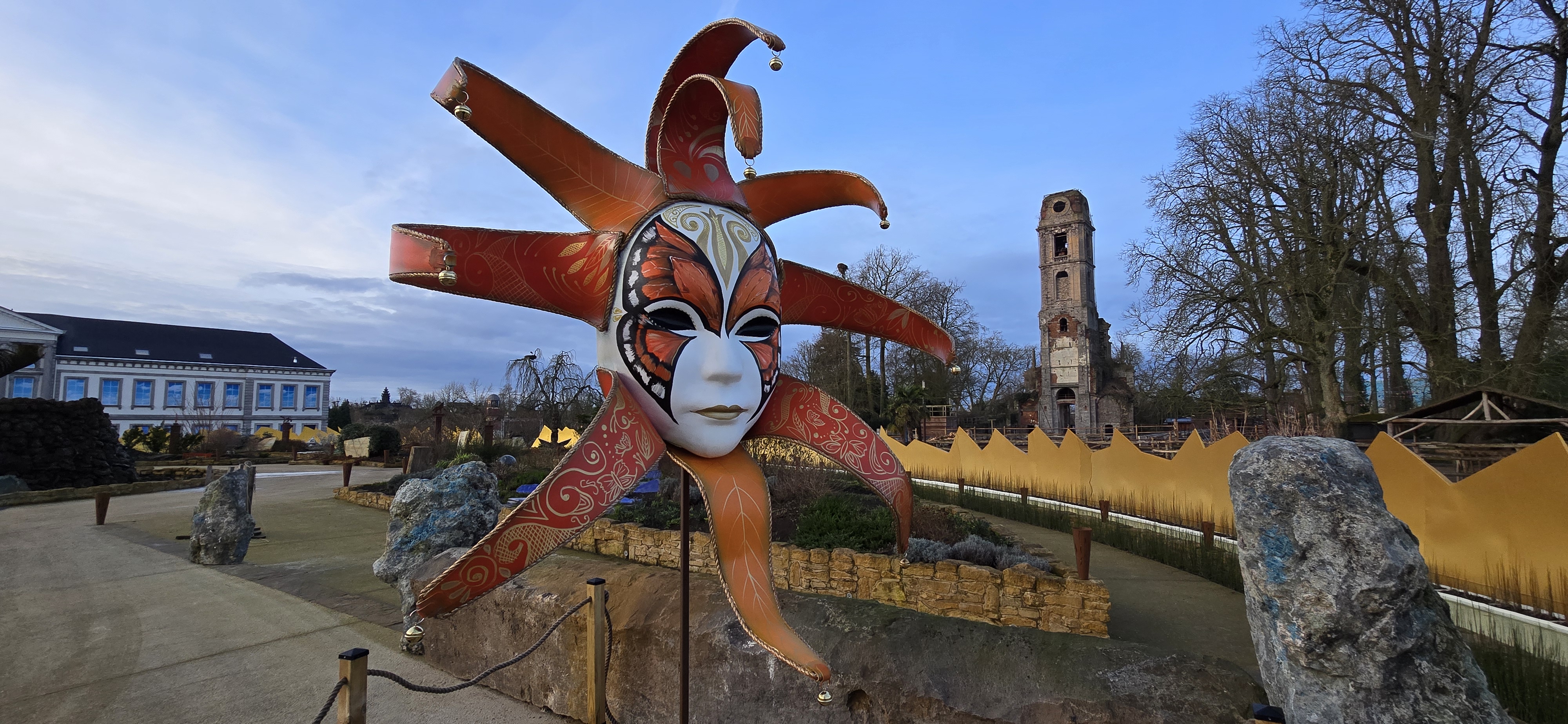 Masque carnaval pour le parc PAIRI DAIZA