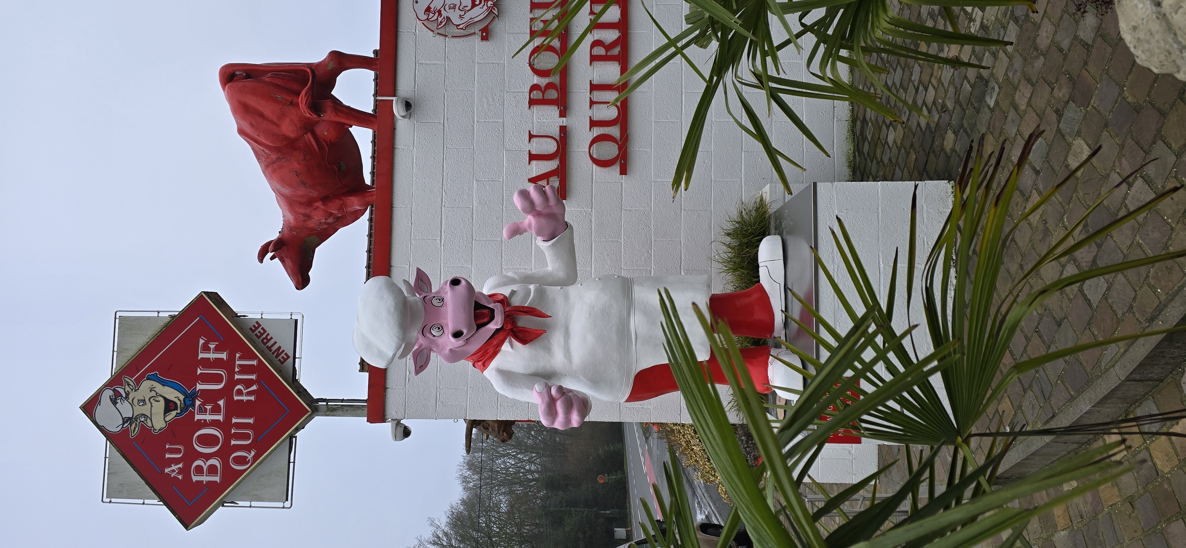 Statue  boeuf qui rit